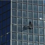 Pamje: Si e festoi 60-vjetorin spideman-i francez
