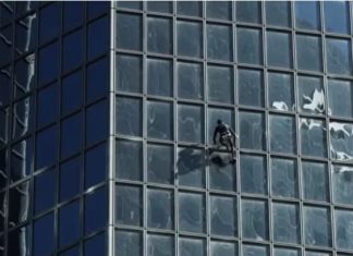 Pamje: Si e festoi 60-vjetorin spideman-i francez