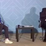 Putin sërish bën lëvizje të pakontrolluara të gjymtyrëve të trupit gjatë paraqitjes publike (VIDEO)
