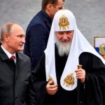 Patriarku i Kishës Ruse ndihmon Putinin, kërkon nga ushtarët që të mos kenë frikë