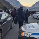 Rusët largohen pas thirrjes për mobilizim, Putin gjen mënyrën për t’i rekrutuar