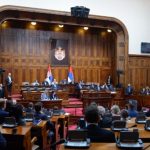 Kuvendi i Serbisë miraton raportin për dialogun me Kosovën, çfarë do të thotë kjo?
