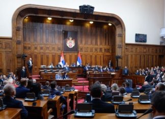 Kuvendi i Serbisë miraton raportin për dialogun me Kosovën, çfarë do të thotë kjo?