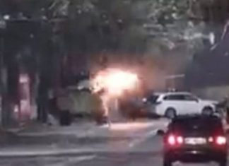 Momenti kur ushtria ruse hap zjarr në qendër të qytetit të Khersonit