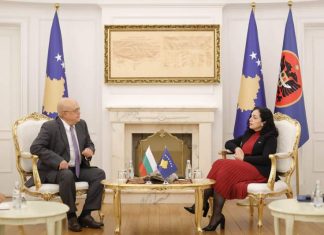 Katër ambasadorë i shkojnë veçmas në zyrë Vjosa Osmanit, presidenca tregon çka u bisedua
