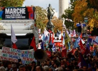 Protesta masive në Paris kundër rritjes së çmimeve