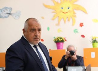 Borissov në kërkim të koalicionit, heq dorë nga posti i kryeministrit