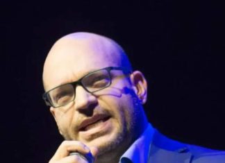 Kush është kreu i ri i Parlamentit Italian?