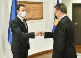 Përfundoi takimi Kurti dhe Lajçak, por Kurti nuk flet për media