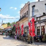 Shqiptarët e Maqedonisë Veriore kërkojnë të hiqet përkufizimi në Kushtetutë si popull “20%”