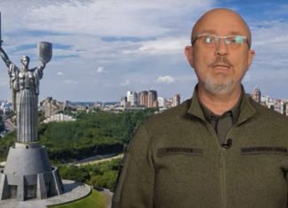 Ministri ukrainas i mbrojtjes thirrje forcave ruse: Po ju mashtrojnë, dorëzohuni