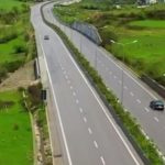 Elbasan-Qafë Thanë, me tre korsi. Punimet për zgjerimin e aksit rrugor kombëtar, nisin në nëntor