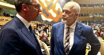 Info Shqip: “Anashkaloi Kosovën dhe kënaqi apetitet e Vuçiqit”, diplomati shqiptar e zbulon: Ky personalitet i fortë ndaloi lojërat e Ramës!
