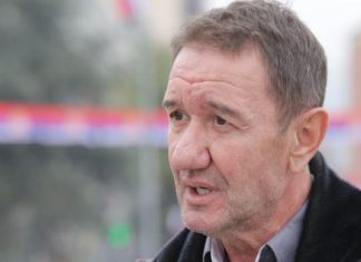 Analisti serb: Insistimi i Kurtit për reciprocitet në targa i gabuar, mobilizoi edhe serbët që ishin kundër Vuçiqit