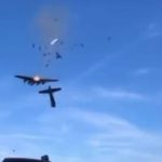 Shfaqje në ajër, momenti kur dy avionë përplasen në fluturim (VIDEO)