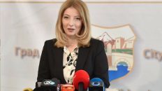 Info Shqip: Komiteti i Helsinkit ka reaguar në lidhje me sulmin ndaj Arsovkës, kërkuan hetim urgjent edhe ndaj policëve