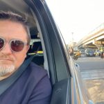 Jul Deda publikon foton: Në mes të trafikut dhe smogut mësova lajmin se jam kandidat në primare për Tiranën
