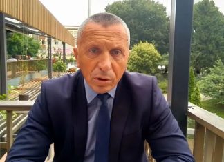 “Tendenca për t’na ndalu shqiponjën është tentativë për t’na mohu identitetin”, Kamberi: Ta veshim facebookin kuq e zi