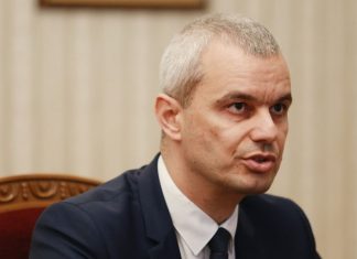 Kostadinov vazhdon me mjegullnajat pasi tha në mes të Shkupit se Maqedonia është “shtet i dytë bullgar”.