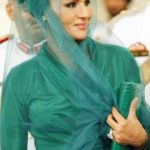 Info Shqip: Gruaja e veshur më mirë në botë e sheikut të Katarit: Ajo ka shtatë doktoratura dhe shtatë fëmijë (FOTO)