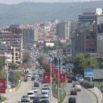 Vela: Serbia i detyron serbët të largohen nga institucionet e Kosovës, kujton Donbasin 2014