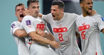 Info Shqip: Tre gola për pikët e plota dhe kalimin në fazën tjetër, Zvicra me Xhakën dhe Shaqiri gjunjëzojnë sërish serbët