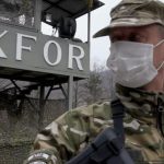 Heqja e barrikadave, KFOR: Po monitorojmë nga afër zhvillimet, të gatshëm të ndërhyjmë