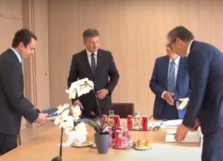 SHBA i shtrëngon “dorën” Serbisë? “Do të ketë njohje reciproke me Kosovën”