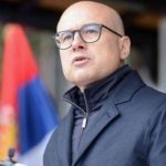 Ministri serb i Mbrojtjes: Të insistojmë në kthimin e trupave tonë në Kosovë