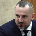 “Non grata” të reja britanike: Në listë, nga Serbia dhe Kosova