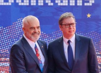 Edi Rama ndërmjet Moskës dhe Beogradit, Shqipëria në udhëkryq