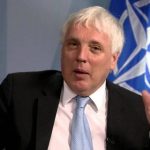 SHBA kërkoi nga Ukraina minerale, Shea tregon se si të veprojë Kosova me administratën Trump