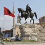 Shqipëria heq vizat me Kinën