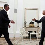 Presidenti nën presionin diplomatik të Perëndimit: A ka nevojë Vuçiq për “përqafimin” e Moskës në këtë moment?