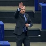 Nazisti bëri thirrje: Maqedonia të kërkojë falje për të hyrë në BE