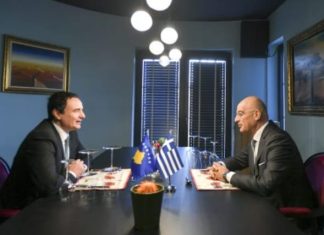 Ministri grek telefonon Kurtin: Folëm për krizën në veri dhe dialogun e Brukselit