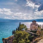 Ohër, mbyllen hotelet buzë liqenit, shkak rritja e çmimeve