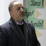 Azizi ‘selam’ Ali Ahmetit: Mbahu “komandant” se po të ikin dhent