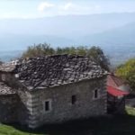 Fshati mysliman në Shqipëri që kujdesen për 5 kishat e tij