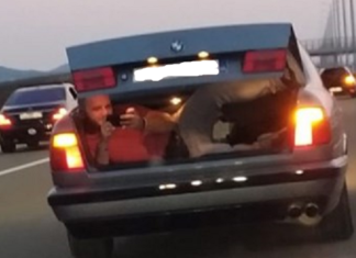 Nga Amerika pas 22 vjetësh kthehet shqiptari, momenti kur takon vëllezerit që i la të vegjël