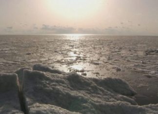 Për herë të parë në histori, ngrin edhe “Liqeni i ngrohtë”