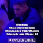 Mbappe i vardiset Real Madridit, zihet duke e shikuar në telefon ndeshjen e tyre ndaj Atletico Madridit