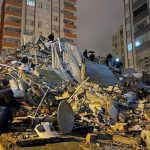 Tërmeti 7.4 ballë godet Turqinë dhe Sirinë, mbi 500 të vdekur, mijëra të plagosur, të tjerë nën rrënoja. Vijojnë operacionet e kërkim-shpëtimit