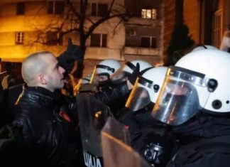 Rriten tensionet në Beograd, nacionalistët kërcënojne Vuçiç: Mos nënshkruaj marrëveshjen me Kosovën