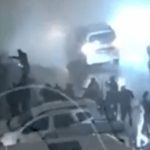 Momentet dramatike të tërmetit në Turqi, njerëz në kaos, shpërthejnë linjat e energjisë (VIDEO)