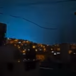 Turqit shpjeguan pse drita u shfaq në qiell gjatë tërmetit shkatërrues (VIDEO)