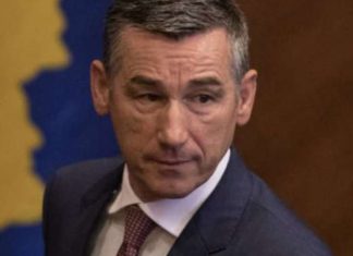 Kadri Veselit i ndahet titull nderi ”Mik i SHBA-së”