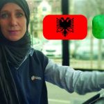 Po habit italianët, njihuni me gruan shqiptare që punon si shofere autobusi: Jam e lumtur