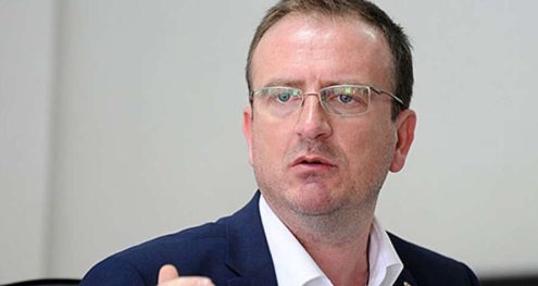 Info Shqip: Është momenti të hiqet 20% dhe të jetë gjuha shqipe, Taravari porosi të qartë LSDM, BDI dhe të tjerëve