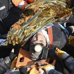 Dy vëllezër shpëtohen nga gërmadhat, 9 ditë pas tërmetit (VIDEO)